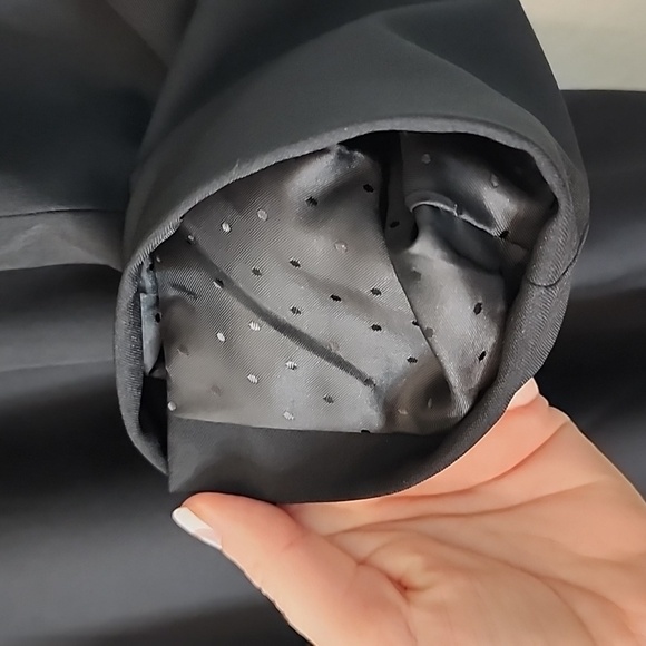 Banana Republic Blazer in Black - Picture 15 of 16